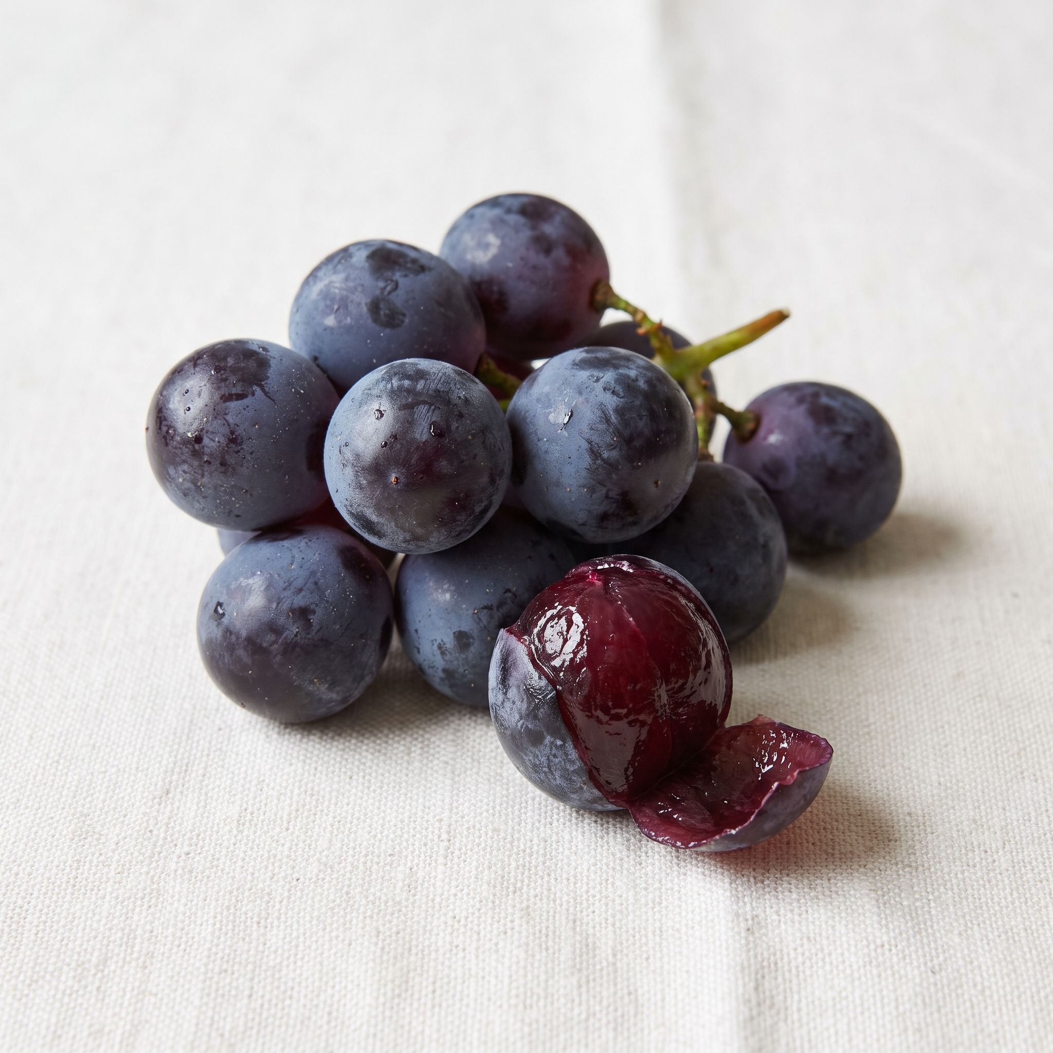 Vitis Labrusca Peel Extract - view 1